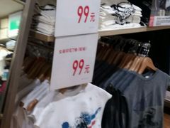 -优衣库(哈尔滨中央大街店)