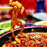 何师傅美蛙鱼头 —— 舌尖上的川味传奇