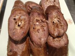 卤狮头鹅脖-潮界(虹桥新天地店)