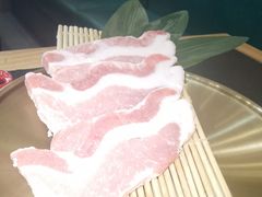 -臻牛烤肉