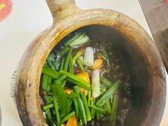 -长城砂煲田鸡粥