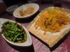-肥肥虾庄·金牌油焖大虾(汉口城市广场店)