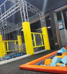 -蹦贝运动中心·蹦床·攀岩·闯关(龙岗店)