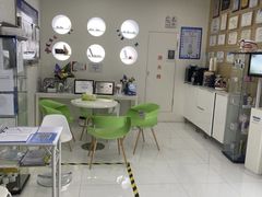 -岳辰齿科(浦东长泰店)