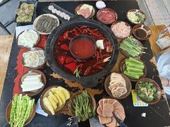 -黄潇洒老火锅(九眼桥宏济巷店)