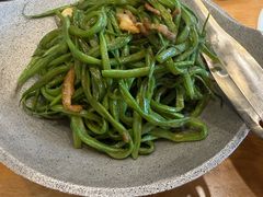 -海派美食·家宴海鲜青岛菜·石锅鲽鱼头(东方城店)