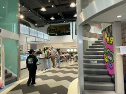 -MINI MARS 脚下的城市乐园·餐饮·派对(静安江宁店)