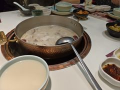 -洪氏嗨捞·猪肚鸡火锅(阳光天地店)