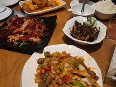 -隔壁老王·家常云南菜(花巷店)