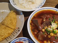 -肖四女乐山跷脚牛肉(南汇大学城生活广场店)