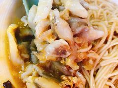 黄鱼蟹粉面-明呈黄鱼面馆(斜土路店)