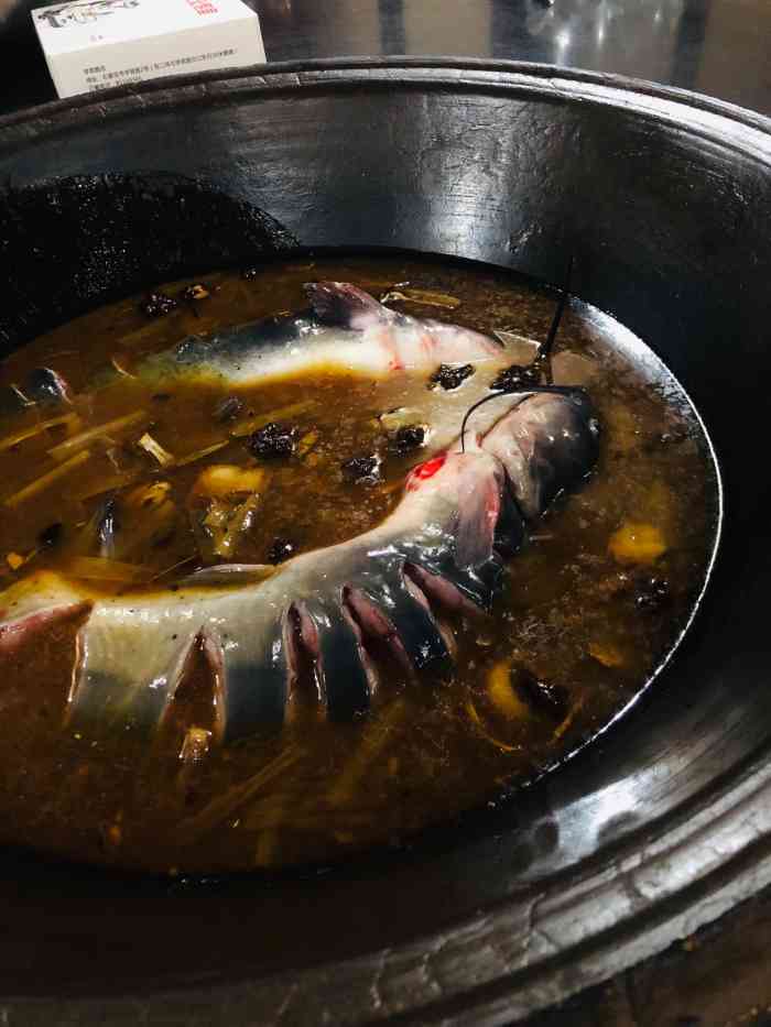 老张木火熬鱼老闫烤腰-"和朋友吃的,很有特色,还会再来.