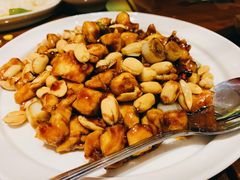 宫保鸡丁-眉州东坡·熊猫主题餐厅(枫蓝店)