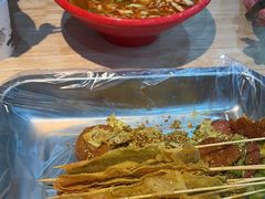 -二钢串叔麻辣烫(华龙大厦店)