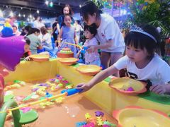 -鸿通城购物中心