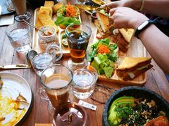 牛油果配三文鱼饭-ATLAS Kitchen 寰图厨房(雅居乐中心店)