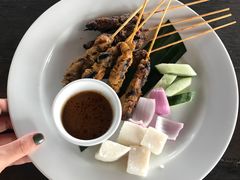-Sunset Bar(丹绒亚路香格里拉店)