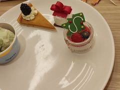 -怡咖啡海鲜自助餐厅(浦东香格里拉店)