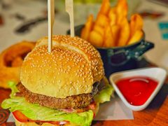 和牛汉堡包-恰餐厅 CHAR Bar & Grill (珠海仁恒洲际店)