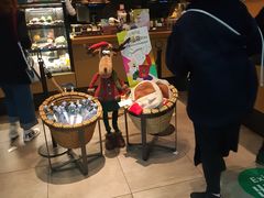 -星巴克(广州南站A18检票口楼上)