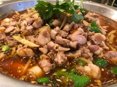 -兔行天下-鸿鹤鲜锅兔(中海国际店)