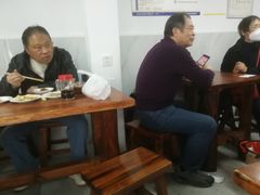 -宝瑞门钉肉饼店