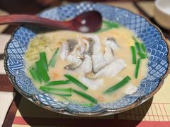 -荣家黄鱼面(前滩太古里店)