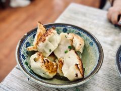 鲜肉煎饺-无名氏宵夜小摊(祝家三姐妹馄饨店)