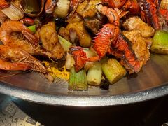 -七欣天香辣蟹火锅(上海银亿滨江店)