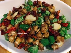 掌中宝-二孃鸡爪爪(东郊记忆店)