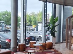 -奔驰上海利星(七宝店)