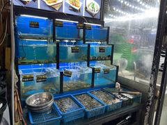 -老东镇啤酒屋海鲜加工·蒸汽海鲜·海鲜烧烤(台东店)