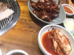 -草家酱蟹炭火烤肉店(珲春南路一店)