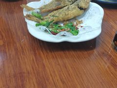 椒盐小黄鱼-胡子饮食店
