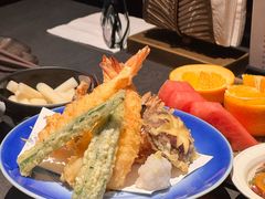 -铭牛烧肉·和牛海鲜自助(高新月牙湖店)
