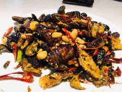 干煸蚕蛹-萍香大厨·葱烧大鱼头(解放北路店)