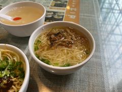-正一涵老味道名小吃(广汉总店)