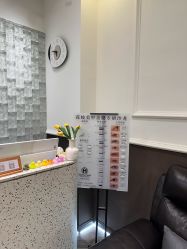 -花岐款式专研健康美甲沙龙