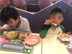 -水桶王国主题餐厅·聚会·生日派对·亲子活动·家庭套餐(亚龙湾希尔顿店)