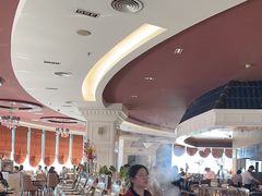 -荣誉国际酒店-云顶旋转餐厅