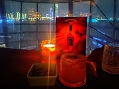 -SU lounge the lake view湖景酒廊