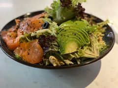 牛油果烟熏三文鱼沙拉-BE BRIGHT KITCHEN(正佳广场店)