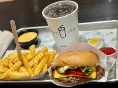 招牌牛肉堡-Shake Shack(西单大悦城店)