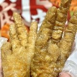 路过一定要买！它家虎皮鸡爪真的好好吃啊..
