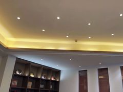 -梅花香里大酒店(郁金香路店)