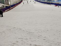 -乔波室内滑雪场
