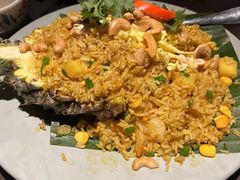 原只菠萝炒饭-大头虾越式风味餐厅(光明广场店)