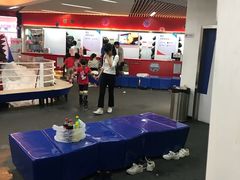 -正佳冰河湾真冰滑冰场