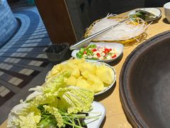 -万里闯关东铁锅炖菜馆(高新旗舰店)