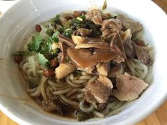-阿阳牛腩腌面店